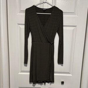 XS Express Striped Long Sleeve Dress